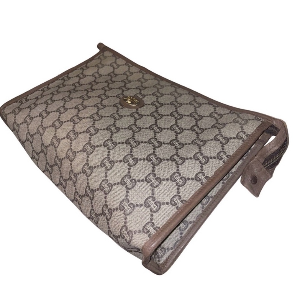 Authentic Vintage Gucci Plus GG Monogram Zip Clutch